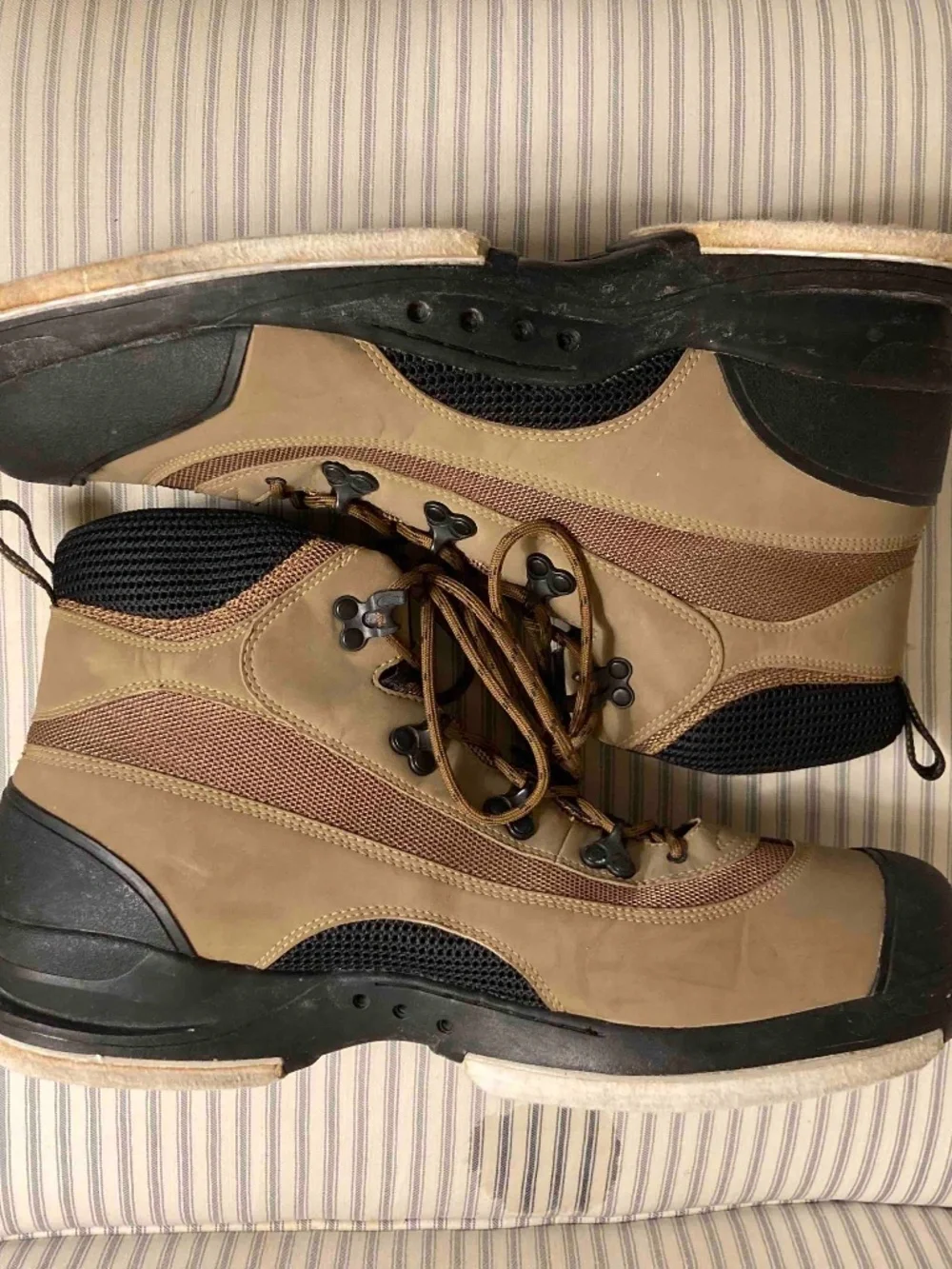 Fly fisherman's wading shoes, size 15